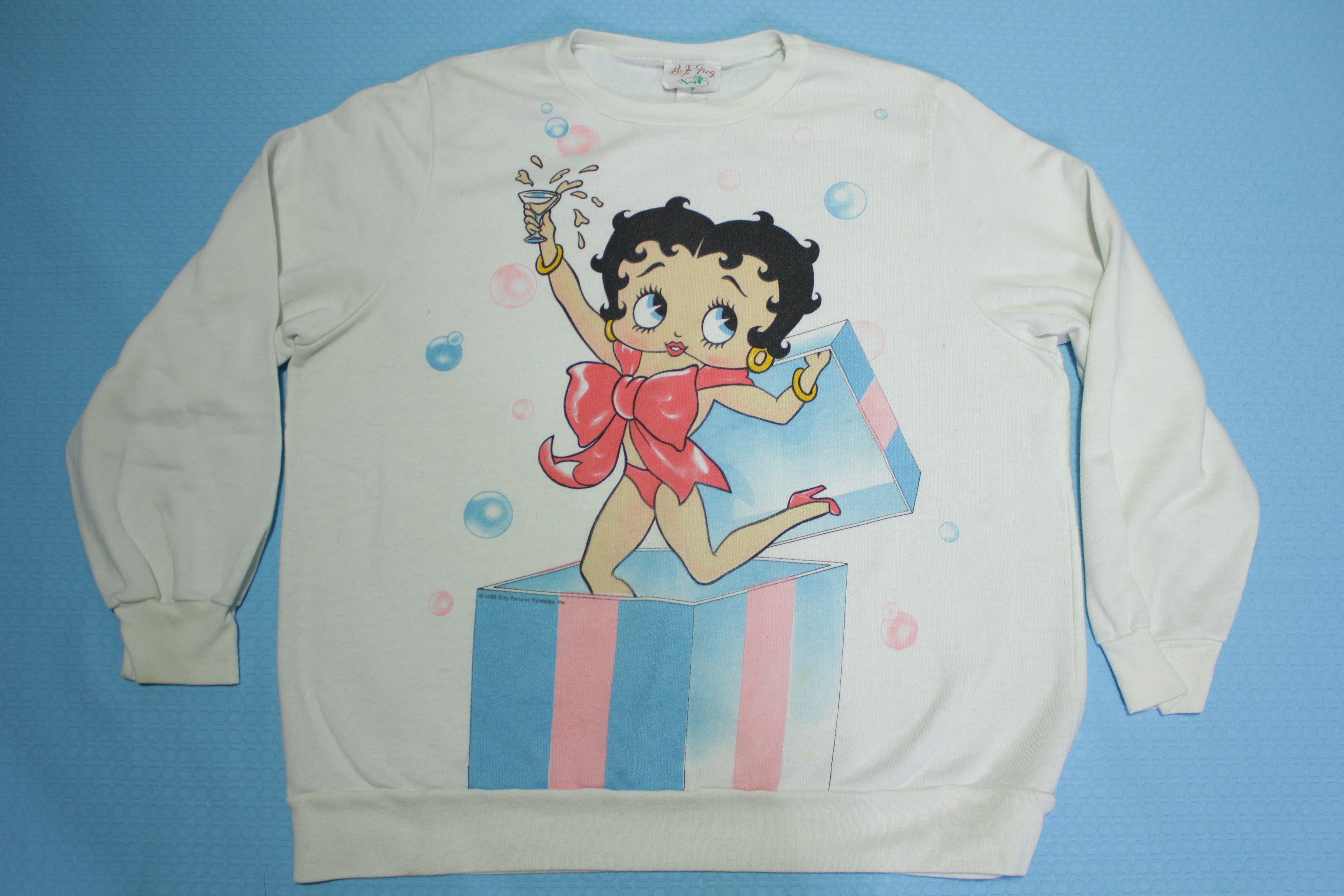 Betty Boop 1985 Vintage 80's Birthday Present Surprise Box King Features Syndicate Sweatshirt