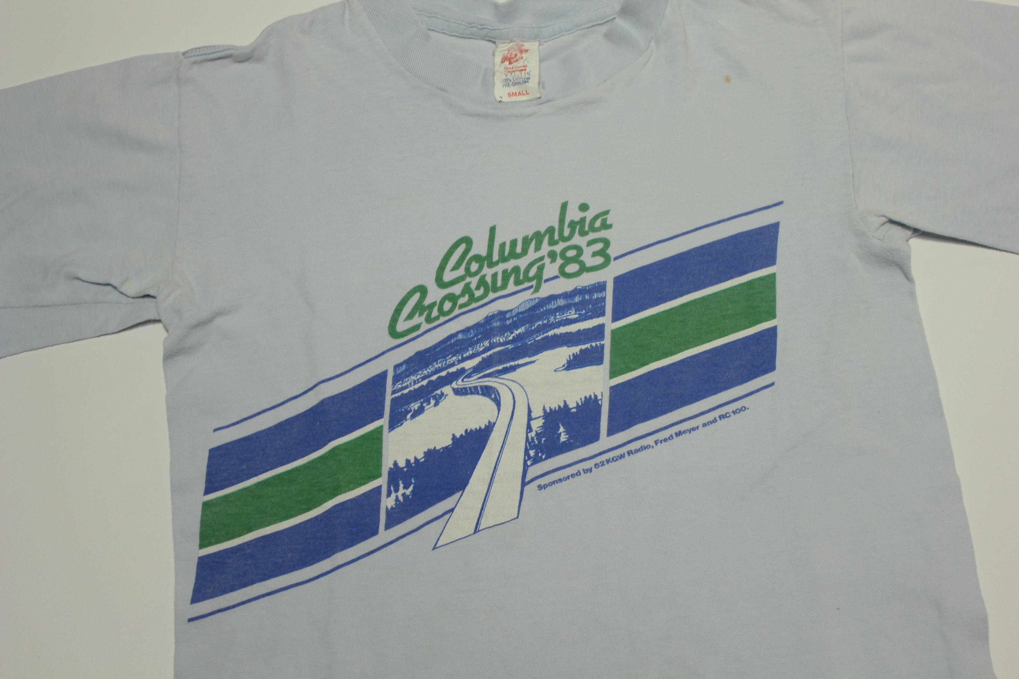 Columbia Crossing 1983 Vintage 80's 62 KGW Portland Radio T-Shirt