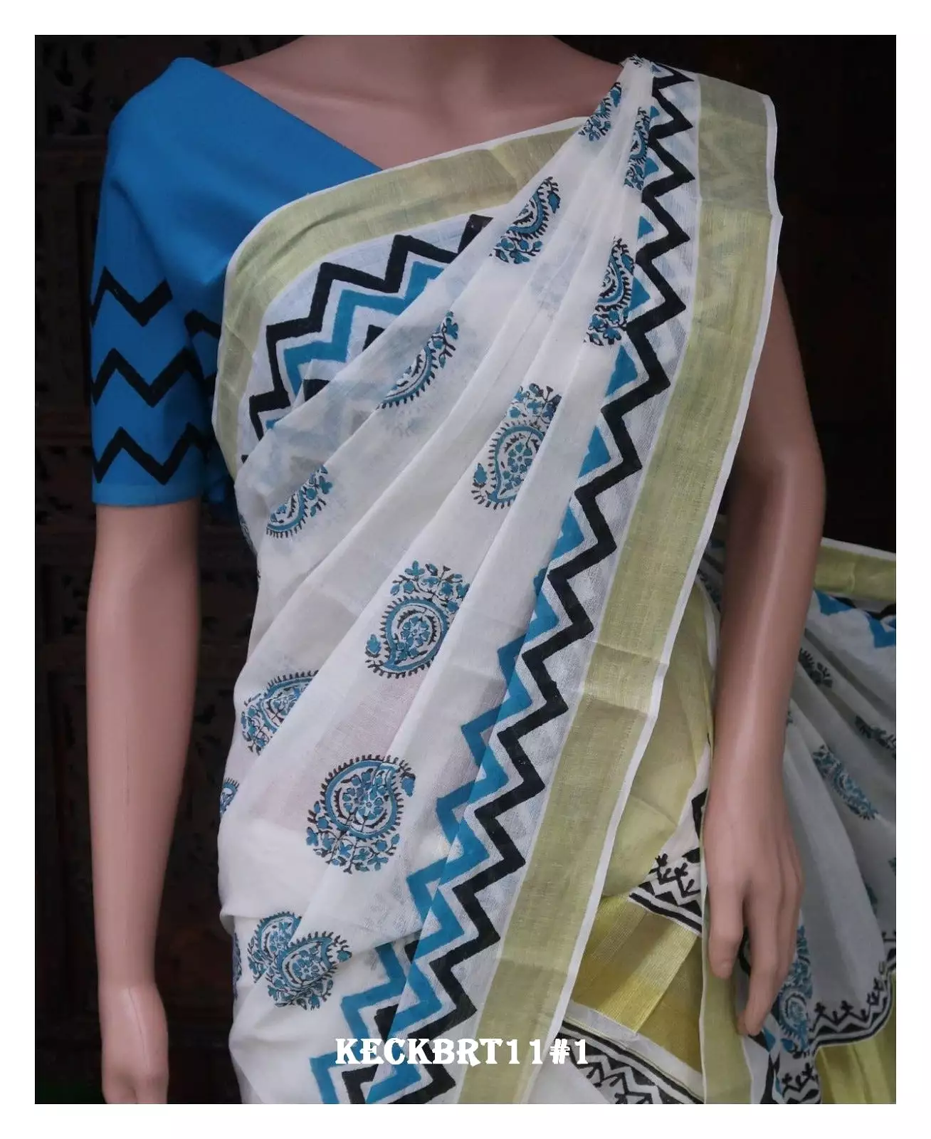 Hansika , Hand Block Printed Set Mundu with Contrast Blouse Piece -KIA001SMA