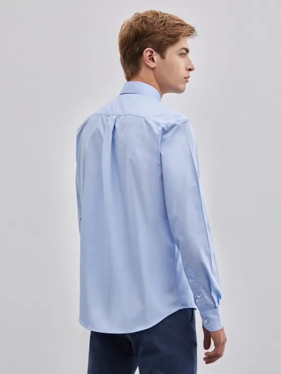 Man's regular fit shirt made from 100% cotton