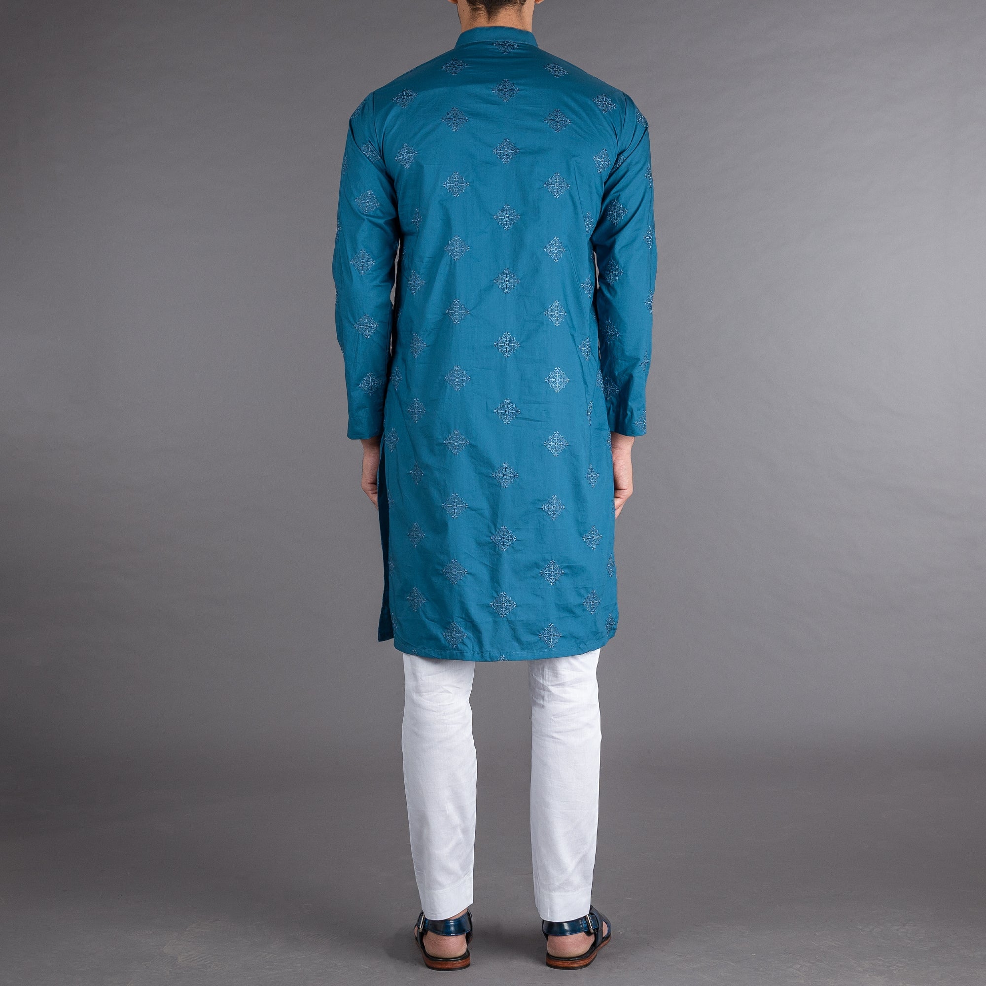 Riwaaj - Blue Embroidered Kurta