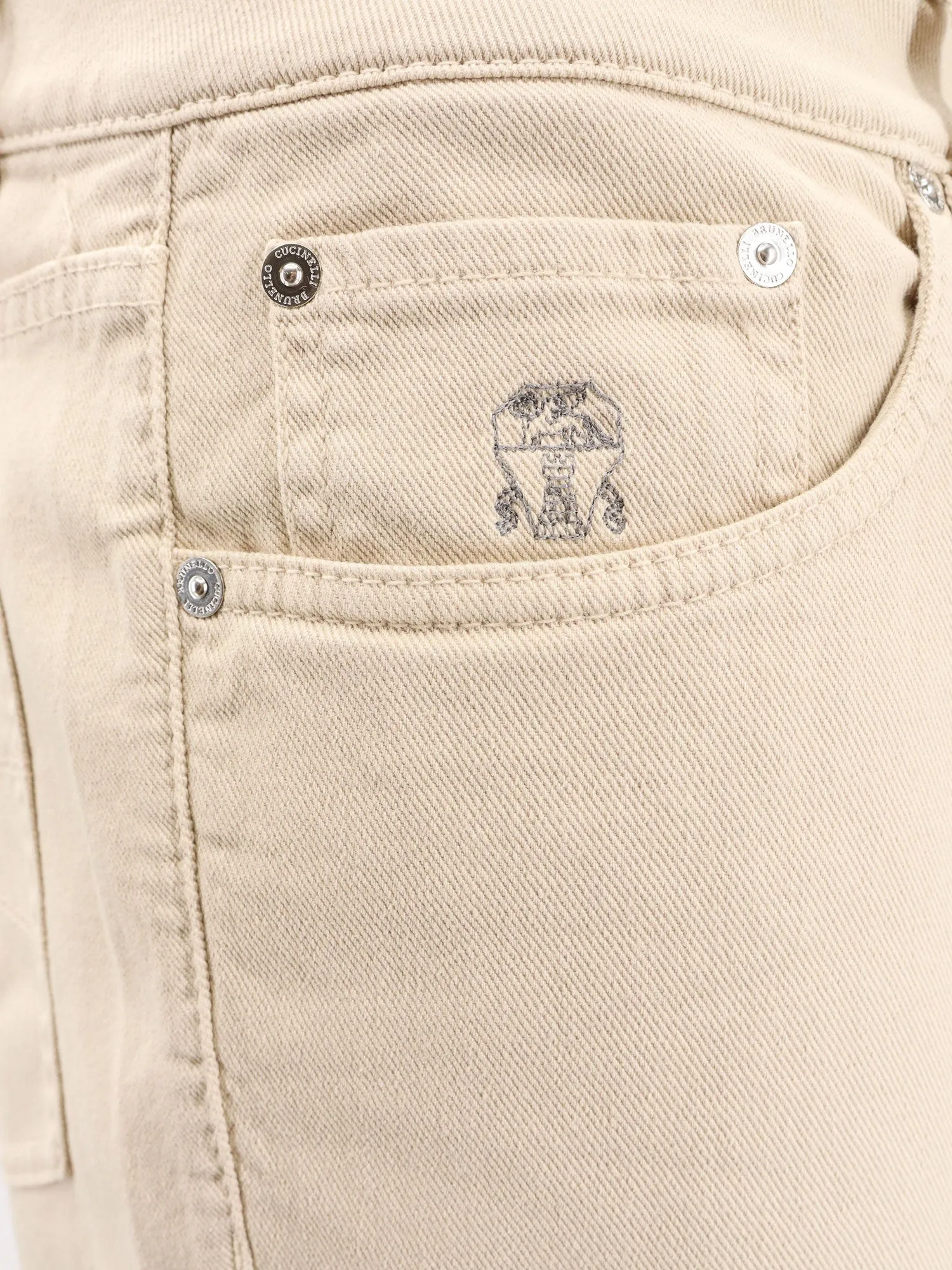 Stretch cotton trouser with back logo patch